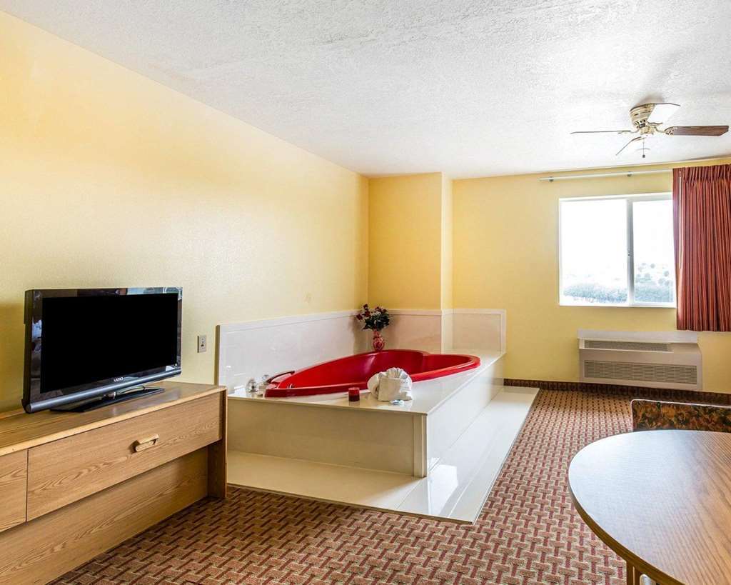 Rodeway Inn & Suites Monticello Zimmer foto