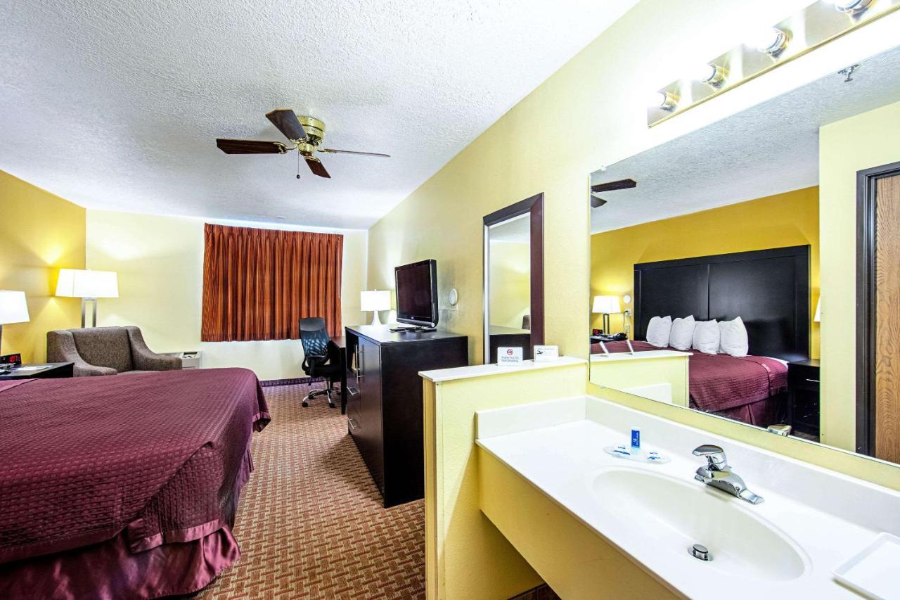 Rodeway Inn & Suites Monticello Exterior foto