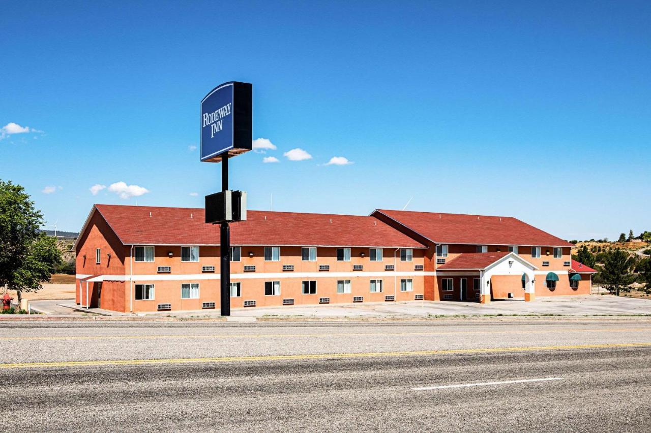 Rodeway Inn & Suites Monticello Exterior foto