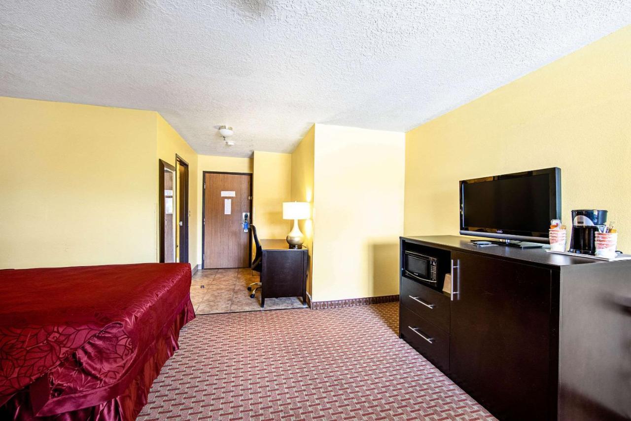 Rodeway Inn & Suites Monticello Exterior foto